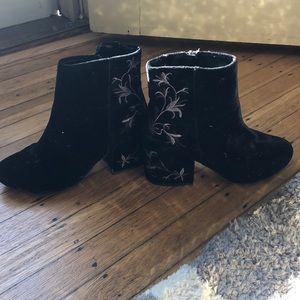 The cutest little fashion booties!